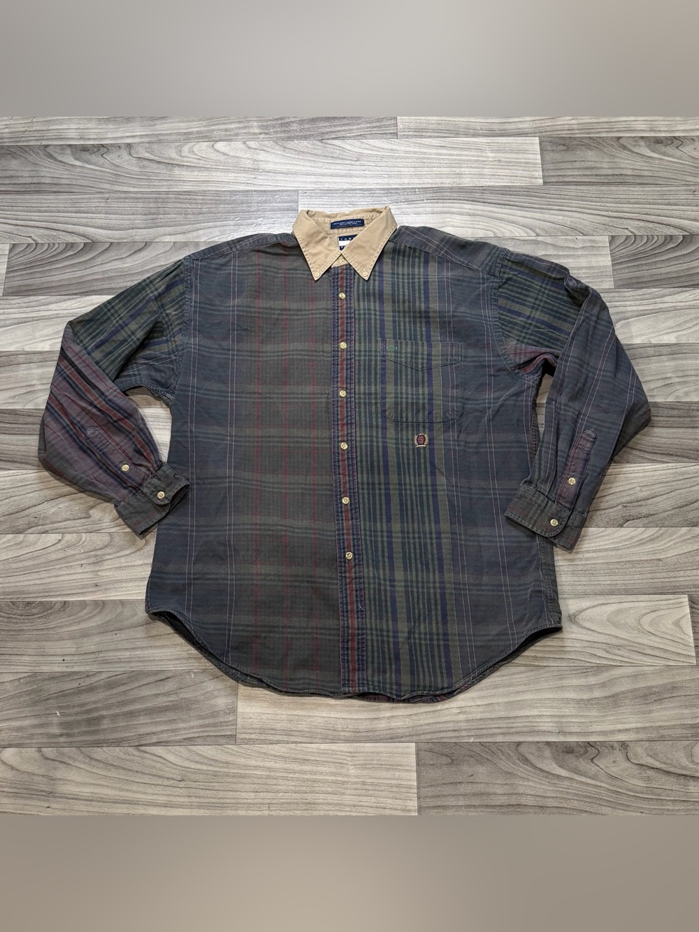 SIZE LARGE MENS VTG TOMMY HILFIGER 90’s PREPPY PLAID STRIPED BUTTON UP